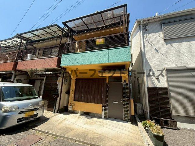 大成町戸建　賃貸の駐車場|駐車場があるので、車を買う予定の方も安心です