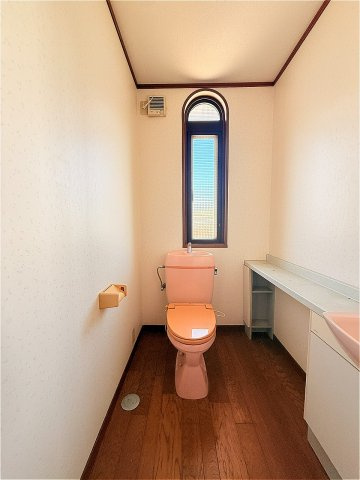 大牟田宮崎中古戸建のトイレ