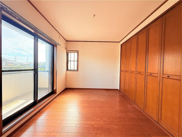 大牟田宮崎中古戸建の洋室