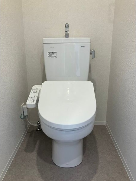 SOLメイクス新栄のトイレ