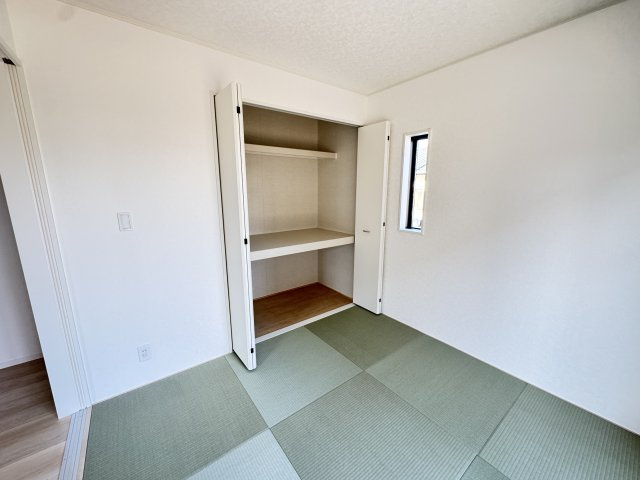 クレイドルガーデン前橋市稲荷新田町第３　３号棟の収納|和室にも収納スペースがあります！