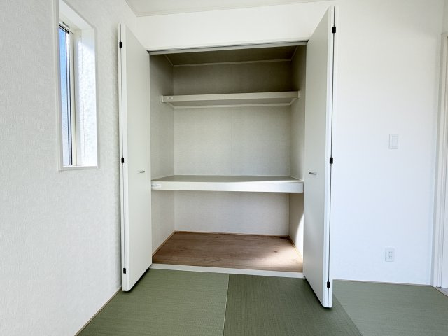 クレイドルガーデン前橋市稲荷新田町第３　３号棟のバルコニー|人気のインナーバルコニー！急な雨でも洗濯物が濡れません。