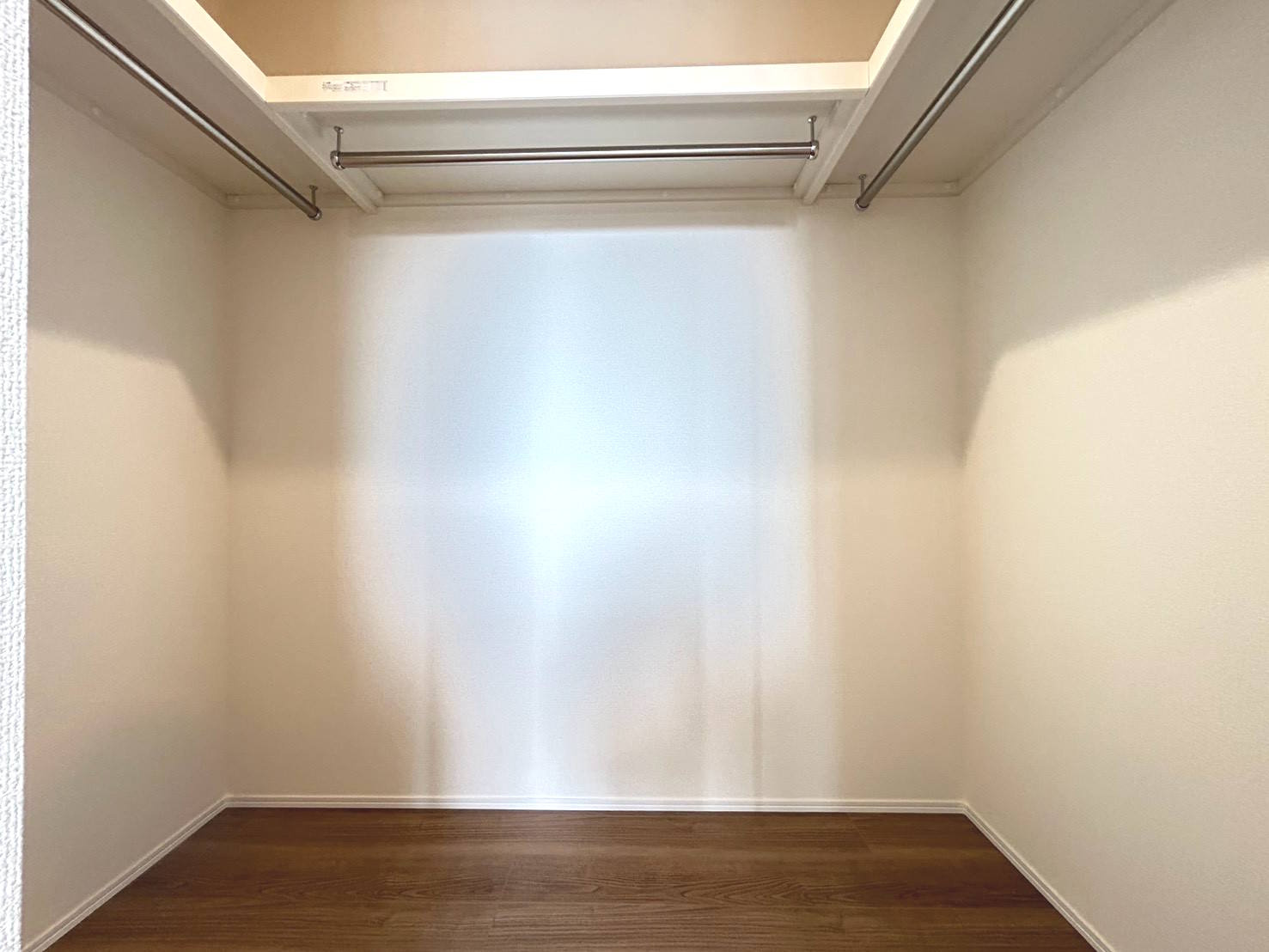 【商談中】リーブルガーデン　一宮市浅井町尾関第2　全4区画分譲の収納|ウォークインクローゼットです。