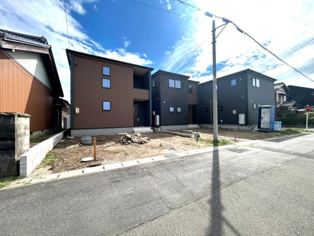 【商談中】リーブルガーデン　一宮市浅井町尾関第2　全4区画分譲の外観|■全体写真　
■ヤマダ不動産　株式会社リライフ　