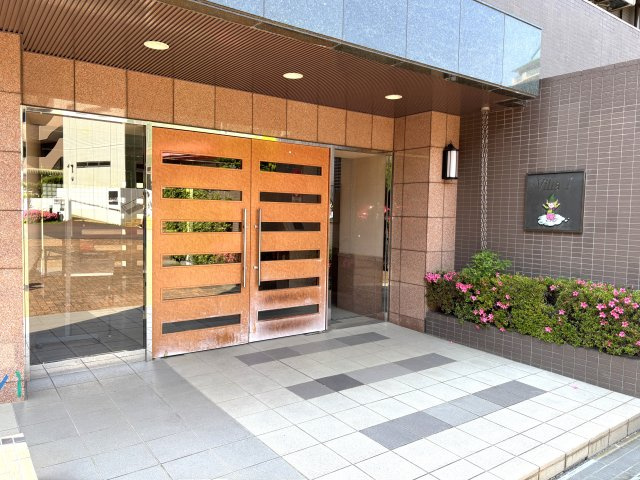 【エントランス】