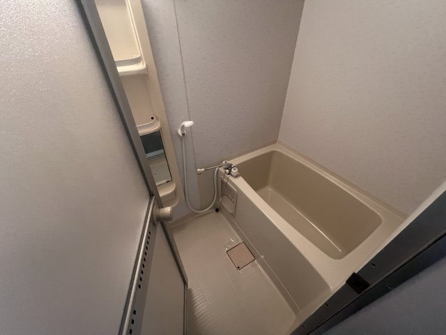 メゾンナカニシの浴室