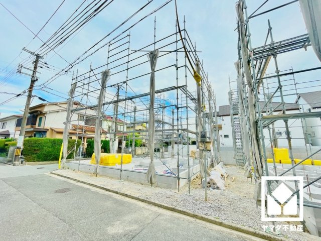 西宮市五月ケ丘　2期　の外観|広々17帖のLDKが魅力。家族全員がリラックスできる、ゆったりとした快適リビングで温かい団らんの時間を。