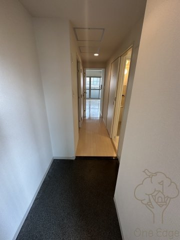 ルチューレ西梅田の玄関