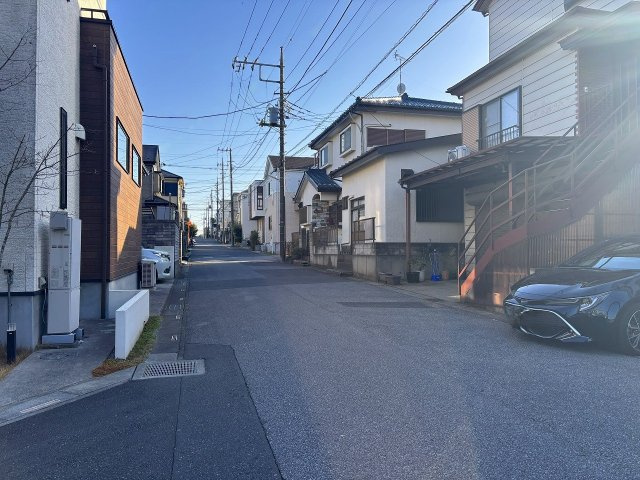 【前面道路含む現地写真】