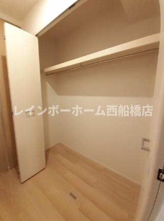 流山市南流山２丁目のアパートの収納