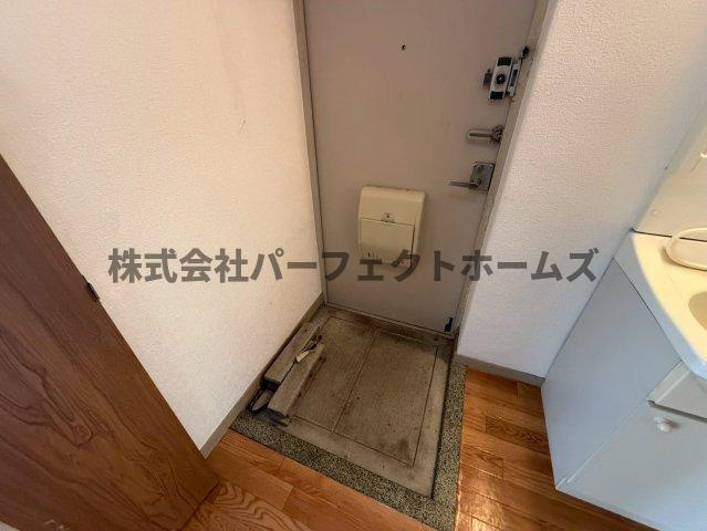 香里三井団地A76棟の玄関|シンプルで使いやすい玄関です