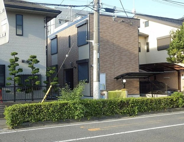 レオネクストレーヴのエントランス