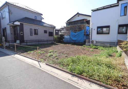 【土地】鶴ヶ島市下新田建築条件無し売地の外観|南東側道路に面しており陽当り良好！