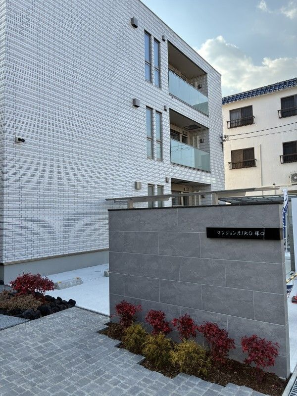 マンション　RIKO塚口のエントランス