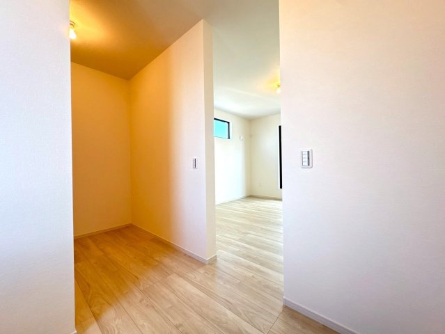 新築戸建　静岡市駿河区豊田2期　全２棟　2号棟の収納