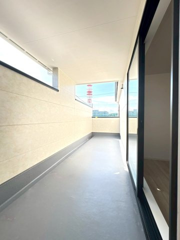 新築戸建　静岡市駿河区豊田2期　全２棟　2号棟のバルコニー|急な天候の変化も安心のインナーバルコニー完備