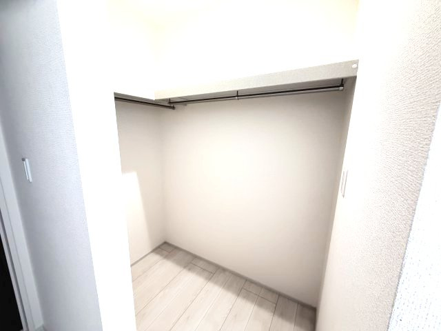 リーブルガーデンＳ前橋青柳町第4　１号棟の収納|2階洋室➀収納ウォークインクローゼットです。　
