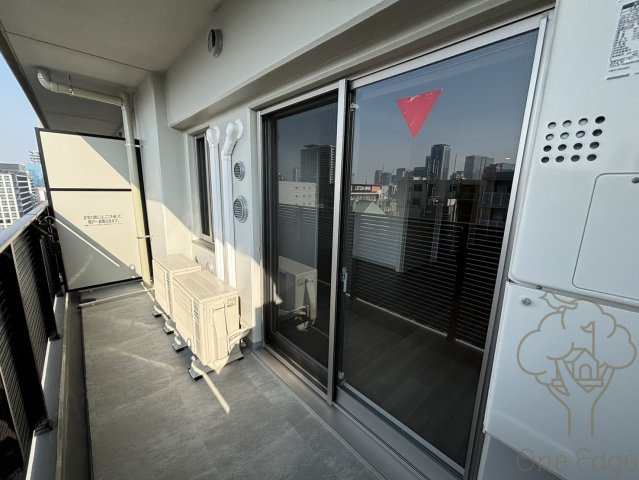 アーバネックス南森町WESTのバルコニー