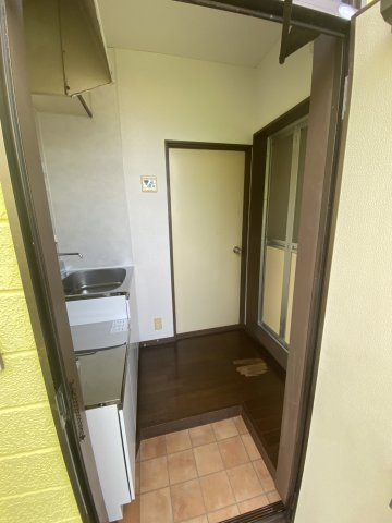 中志津コーポの玄関