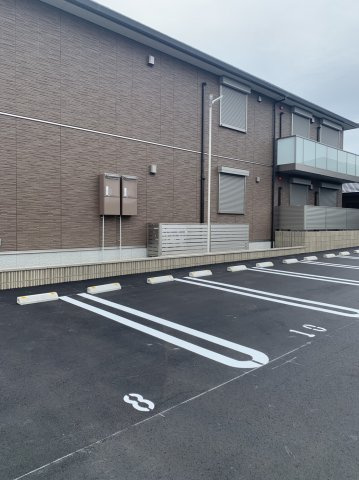 岸和田市磯上町１丁目のハイツの駐車場|駐車場です