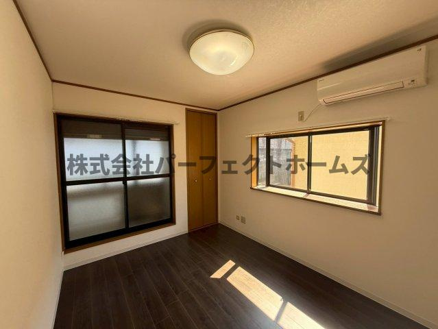 菅相塚町戸建　賃貸の洋室|広々とした洋室です