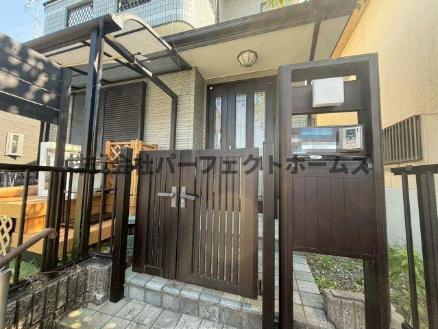 菅相塚町戸建　賃貸のエントランス|エントランスです
