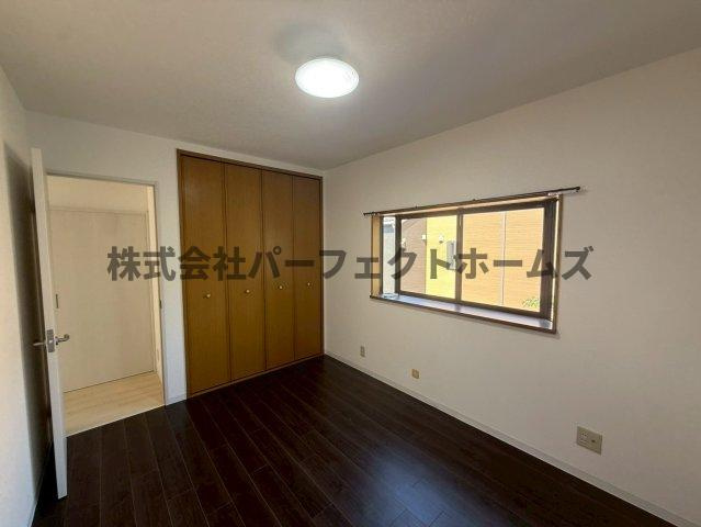 菅相塚町戸建　賃貸の洋室|使い勝手のいい洋室です