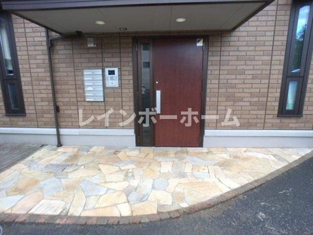 仲介手数料（賃料の1.10ヵ月）の50％OFF対象物件！のエントランス|清潔なエントランスです