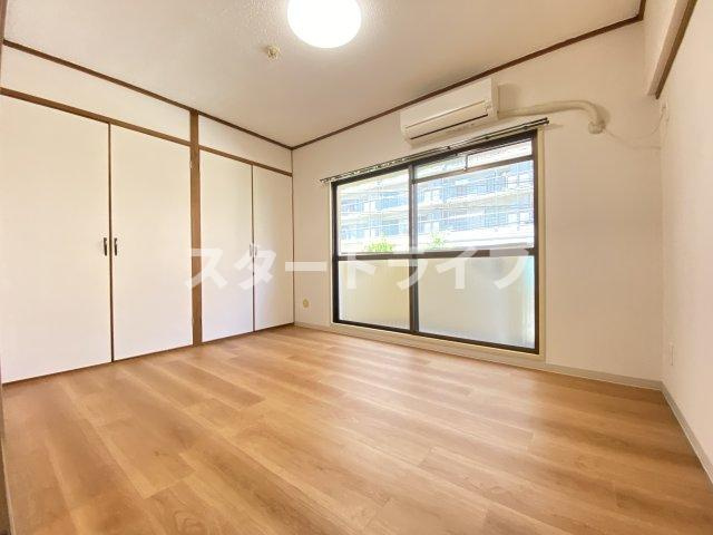 大阪市淀川区東三国２丁目の賃貸マンションの寝室