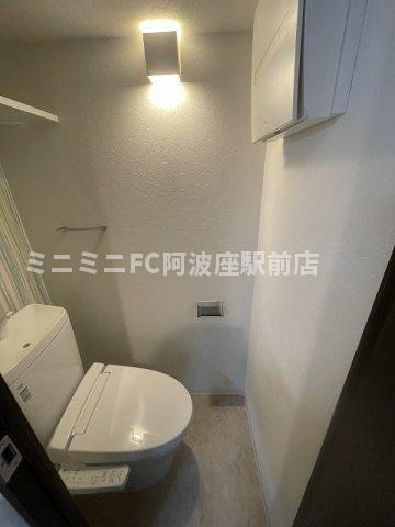 ワールドアイ京町堀のトイレ