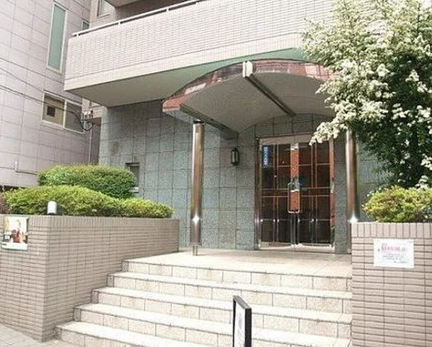菱和パレス小石川後楽園のエントランス