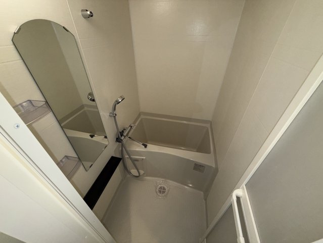 ソルテラスKOBE湊町の浴室|同物件別部屋写真