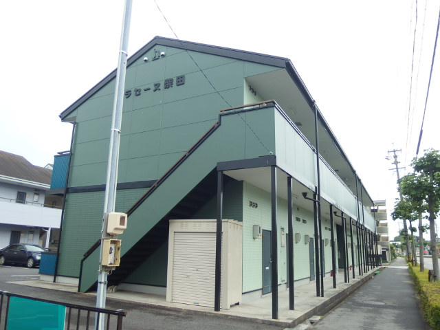 ラセーヌ柴田の外観