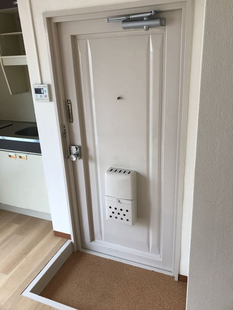 エルパラッツォ三宮（YMビル）の玄関