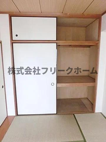 武蔵野市吉祥寺本町４丁目の賃貸マンションの収納