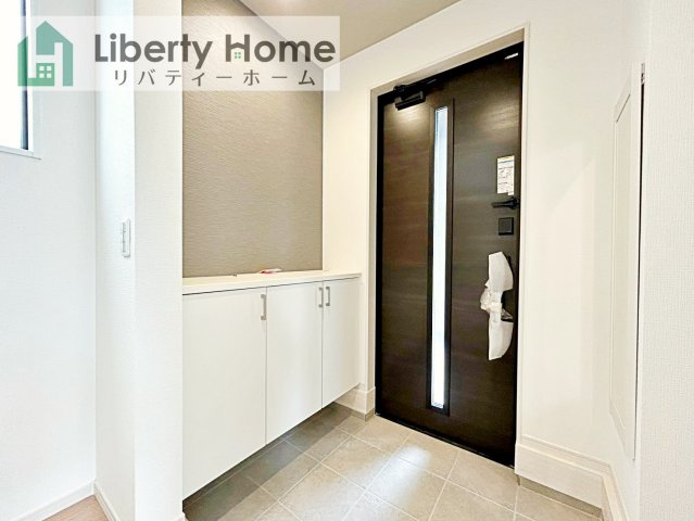 取手市宮和田15期　新築戸建　1号棟の玄関