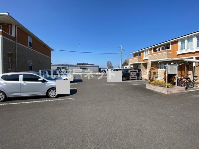 【駐車場】