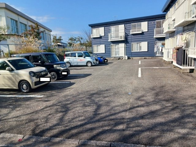 【駐車場】