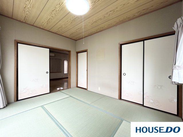 中古戸建　足利市葉鹿町の和室|和室がひろがる居住スペース