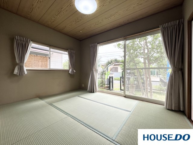 中古戸建　足利市葉鹿町の和室|畳の上でゆっくりとくつろげる和室です