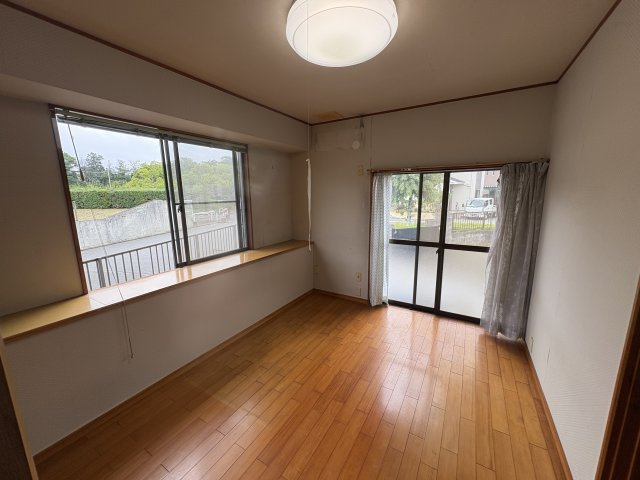 東松山市大字松山中古戸建の洋室|１階