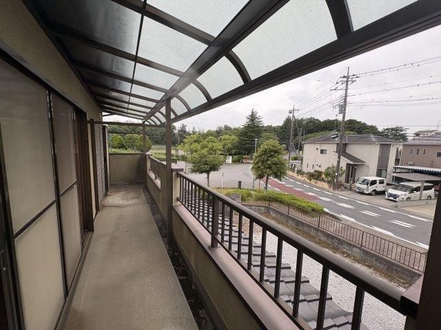 東松山市大字松山中古戸建のバルコニー