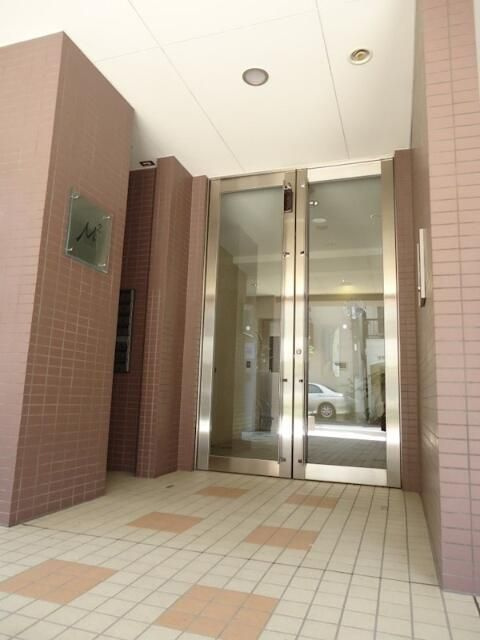 エム　スクエアのエントランス