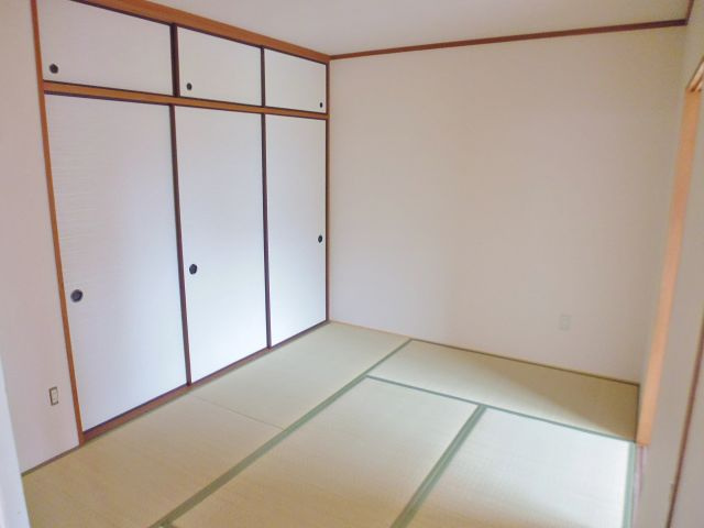 グリーンエイト2の和室