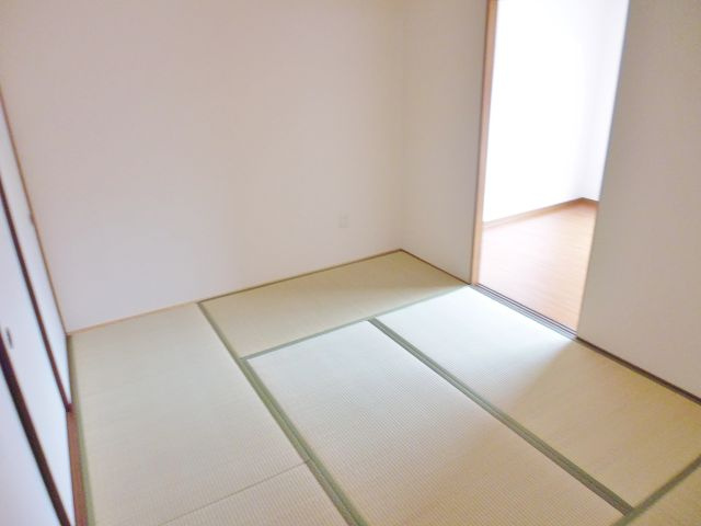 グリーンエイト2の和室