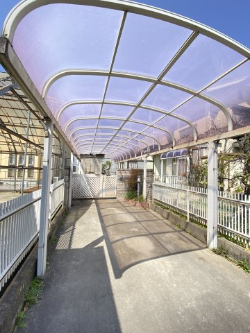高浜市八幡町　中古住宅のその他|カーポート