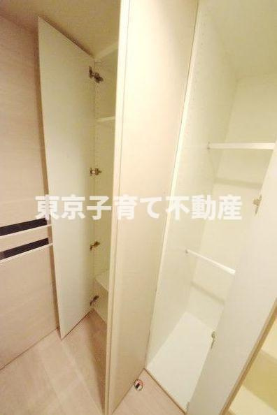 ザ・パークハビオ文京江戸川橋の玄関