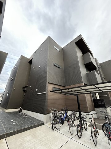 REGALEST武庫川3の外観