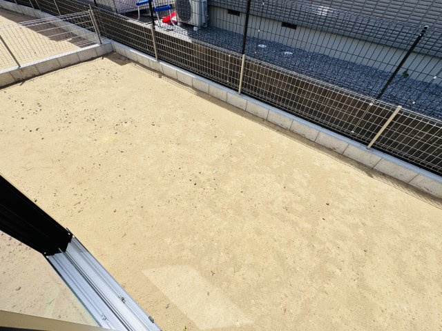 柏市逆井藤ノ台新築戸建【藤心小学校：7分】の庭|南側庭スペース