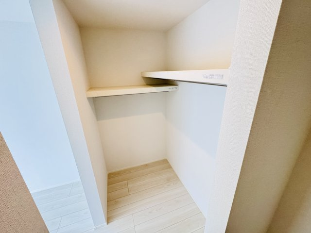柏市逆井藤ノ台新築戸建【藤心小学校：7分】の収納|7.5帖寝室・ウォークインクローゼット